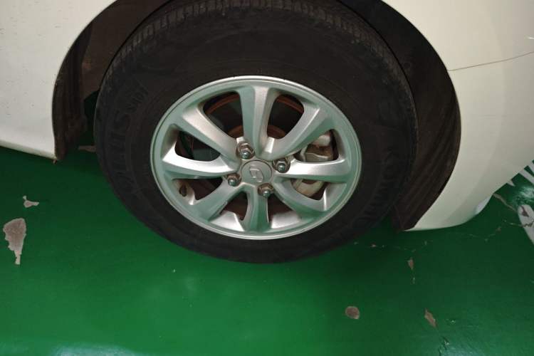 Used Hyundai Verna (older generation) 2017 1.4L Manual Refreshed Version China VI Standard Right Front Wheel Hub