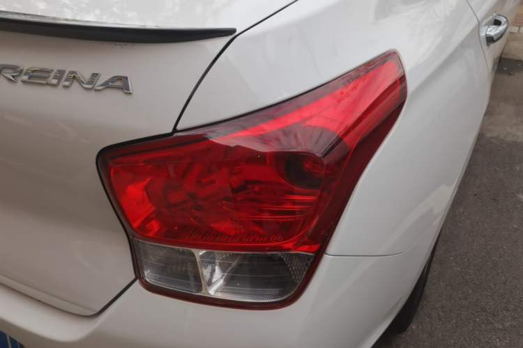Used Hyundai Verna (older generation) 2017 1.4L Automatic YueXiang Edition China V-standard Right Rear Taillight