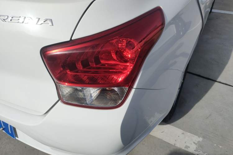 Used Hyundai Verna (older generation) 2017 1.4L Manual Colorful Skyroof Version China V Standard Right Rear Taillight