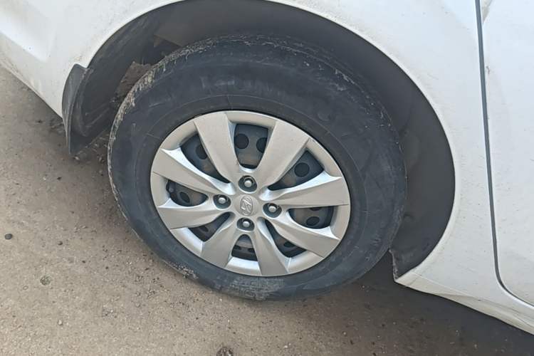 Used Hyundai Verna (older generation) 2017 1.4L Manual Refreshed Version China V Standard Right Rear Wheel Hub