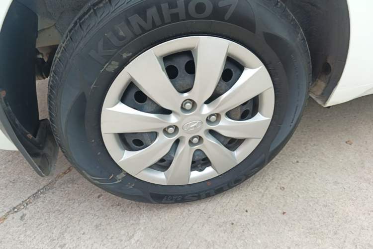 Used Hyundai Verna (older generation) 2017 1.4L Manual Refreshed Version China V Standard Right Rear Wheel Hub