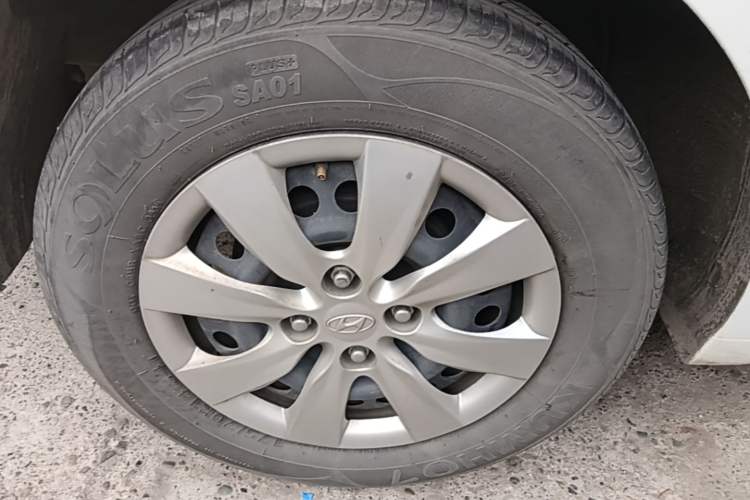 Used Hyundai Verna (older generation) 2017 1.4L Manual Refreshed Version China VI Standard Right Rear Wheel Hub