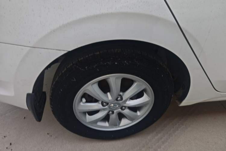Used Hyundai Verna (older generation) 2017 1.4L Manual Huancai Edition China VI Right Rear Wheel Hub