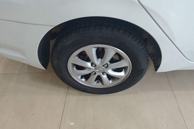Used Hyundai Verna (older generation) 2017 1.4L Automatic YueXiang Edition China V-standard Right Rear Wheel Hub