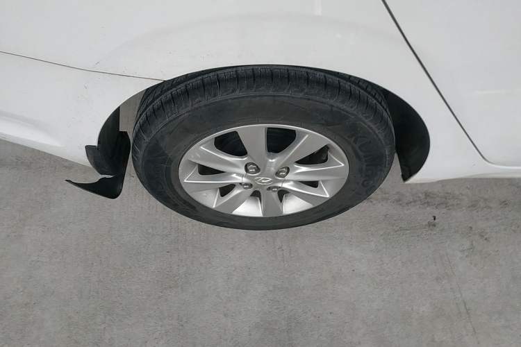 Used Hyundai Verna (older generation) 2017 1.4L Manual Refreshed Version China VI Standard Right Rear Wheel Hub
