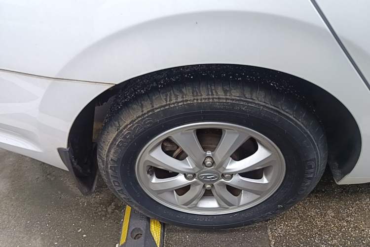 Used Hyundai Verna (older generation) 2017 1.4L Manual Huancai Edition China V Standard Right Rear Wheel Hub
