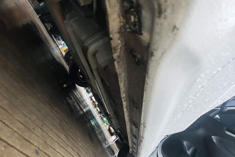 Used Hyundai Verna (older generation) 2017 1.4L Manual Colorful Skyroof Version China V Standard Right Side Sill