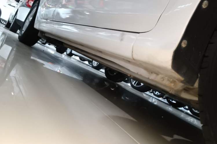 Used Hyundai Verna (older generation) 2017 1.4L Automatic YueXiang Edition China VI Standard Right Side Sill