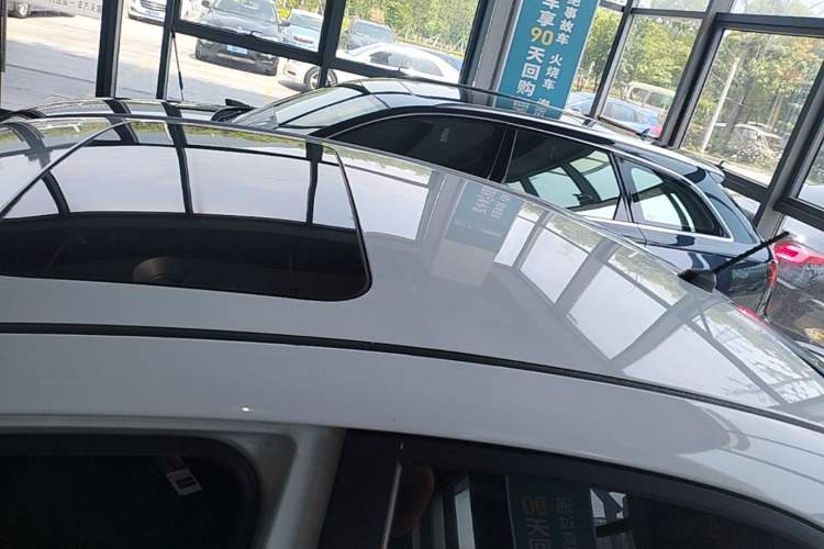 Used Hyundai Verna (older generation) 2017 1.4L Automatic YueXiang Edition China V-standard Roof