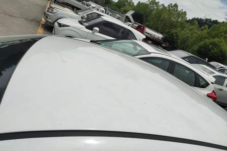 Used Hyundai Verna (older generation) 2017 1.4L Manual Huancai Edition China V Standard Roof