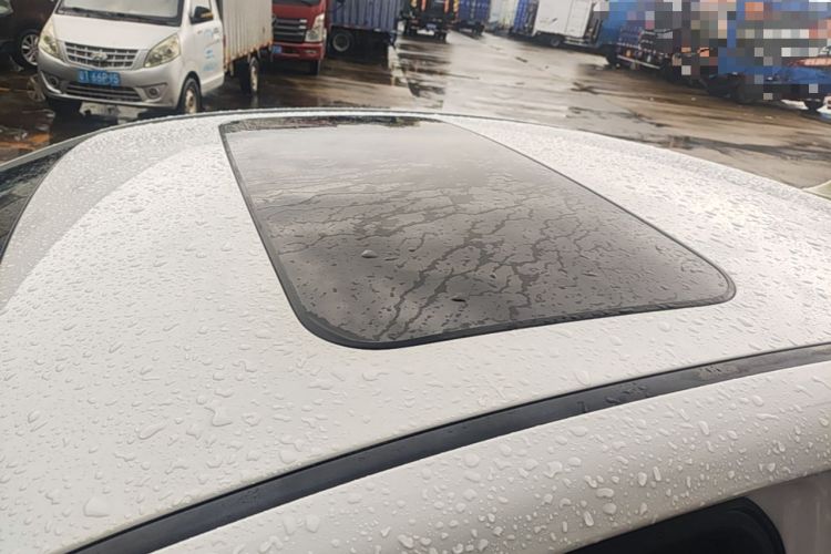 Used Hyundai Verna (older generation) 2017 1.4L Manual Colorful Skyroof Version China V Standard Roof