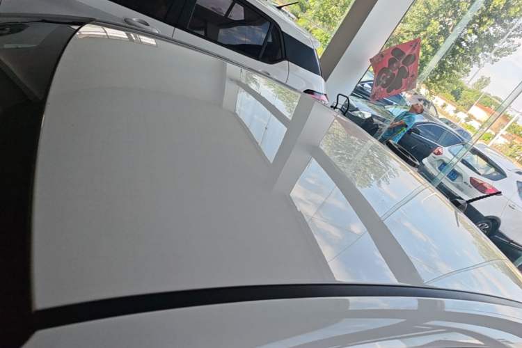 Used Hyundai Verna (older generation) 2017 1.4L Manual Huancai Edition China VI Roof