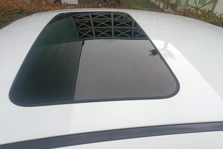 Used Hyundai Verna (older generation) 2017 1.4L Automatic YueXiang Edition China V-standard Roof