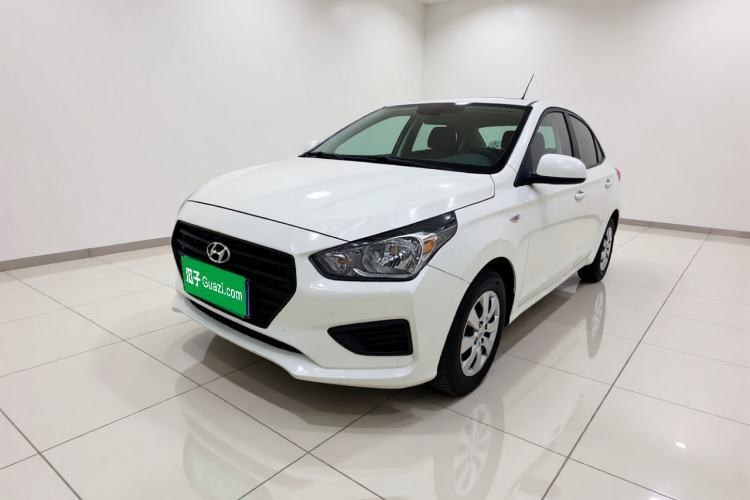 Used Hyundai Verna (older generation) 2017 1.4L Manual Refreshed Version China V Standard Guazi used car, China used car export, Used car for sale, Used cars, Cheapest cars for sale