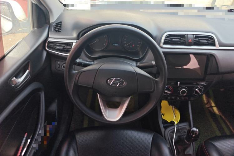 Used Hyundai Verna (older generation) 2017 1.4L Manual Refreshed Version China VI Standard Steering Wheel