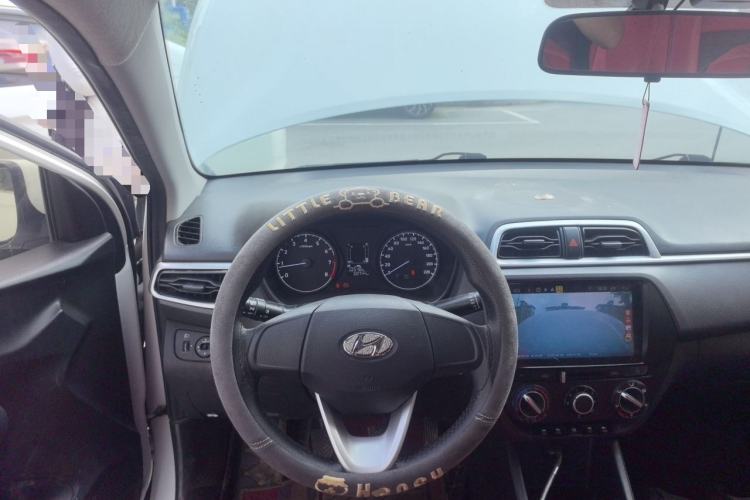 Used Hyundai Verna (older generation) 2017 1.4L Manual Refreshed Version China VI Standard Steering Wheel