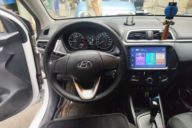 Used Hyundai Verna (older generation) 2017 1.4L Automatic YueXiang Edition China V-standard Steering Wheel