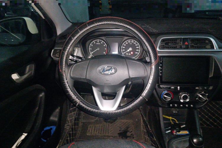 Used Hyundai Verna (older generation) 2017 1.4L Manual Refreshed Version China VI Standard Steering Wheel