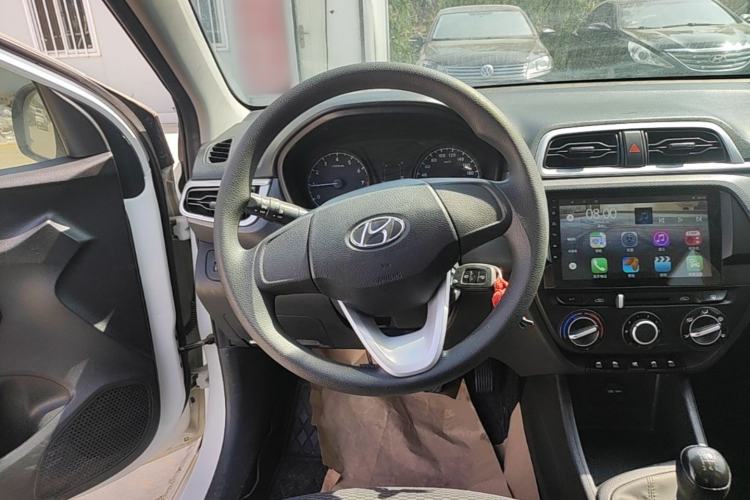 Used Hyundai Verna (older generation) 2017 1.4L Manual Refreshed Version China VI Standard Steering Wheel
