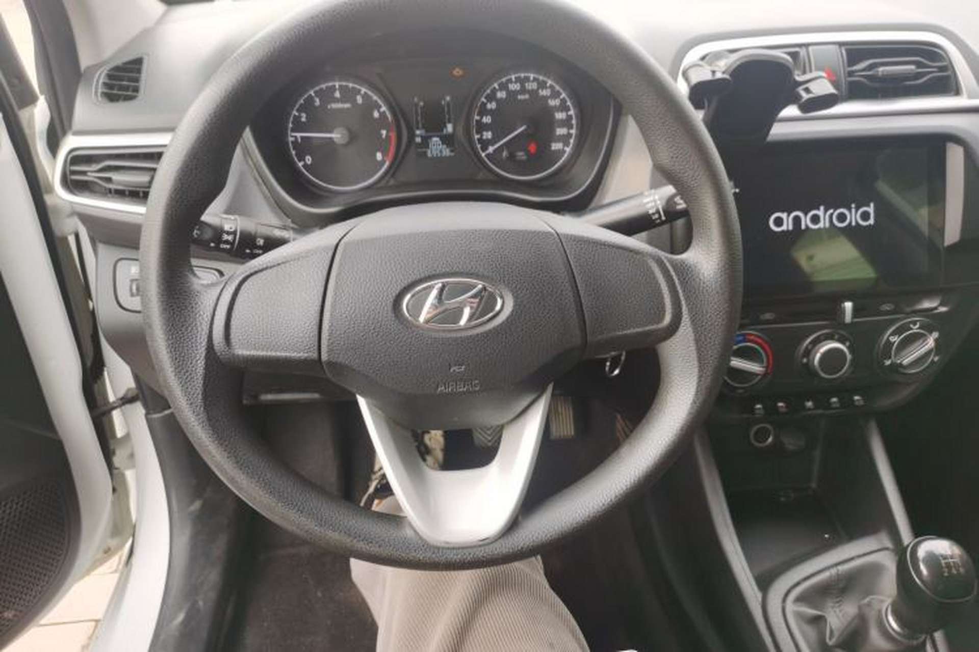 Used Hyundai Verna (older generation) 2017 1.4L Manual Refreshed Version China V Standard Steering Wheel