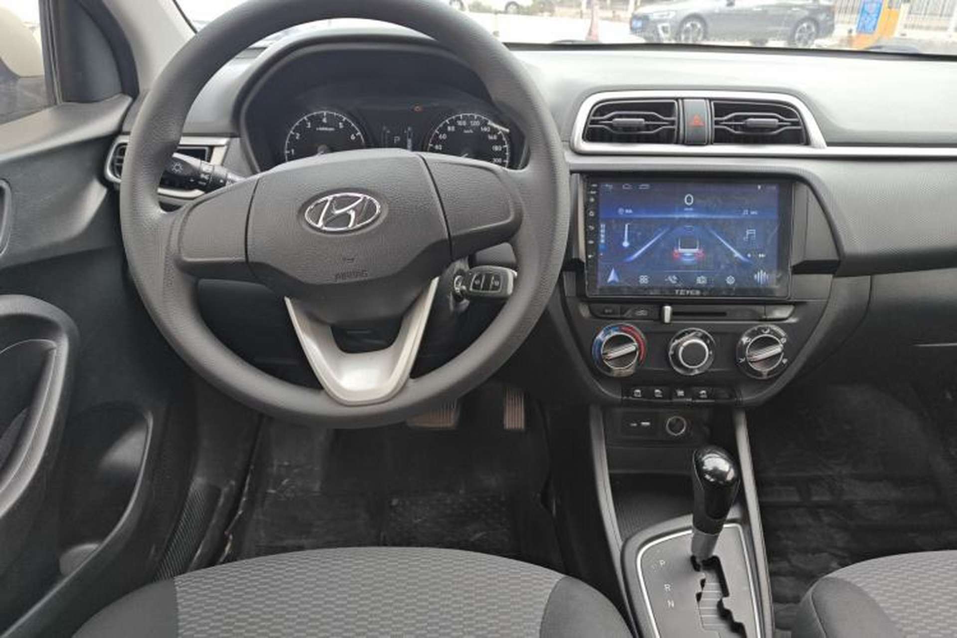 Used Hyundai Verna (older generation) 2017 1.4L Automatic YueXiang Edition China V-standard Steering Wheel