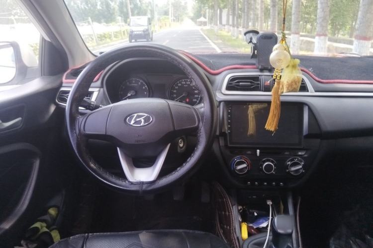 Used Hyundai Verna (older generation) 2017 1.4L Manual Huancai Edition China V Standard Steering Wheel