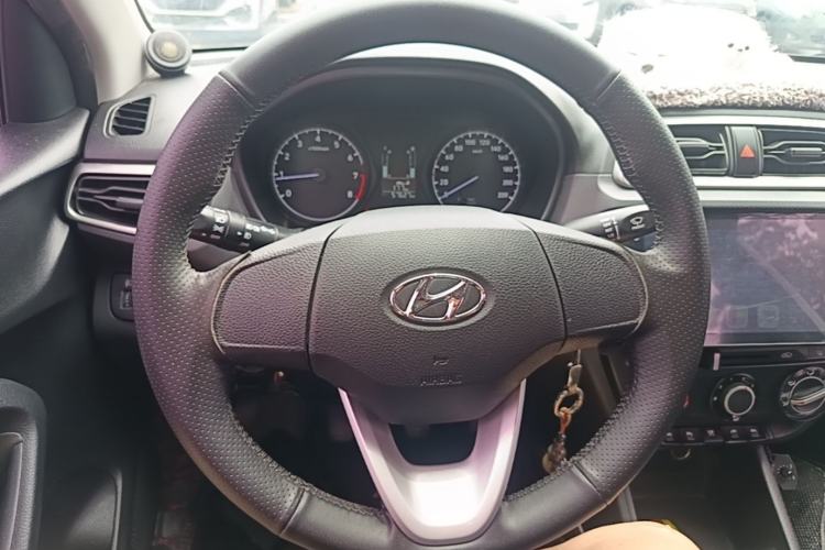Used Hyundai Verna (older generation) 2017 1.4L Manual Huancai Edition China V Standard Steering Wheel