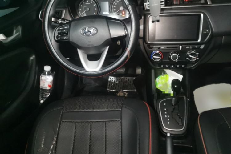 Used Hyundai Verna (older generation) 2017 1.4L Automatic YueXiang Connected Version China V Standard Steering Wheel