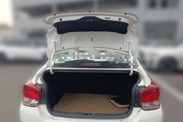 Used Hyundai Verna (older generation) 2017 1.4L Manual Colorful Skyroof Version China V Standard Trunk