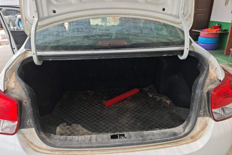 Used Hyundai Verna (older generation) 2017 1.4L Manual Huancai Edition China V Standard Trunk