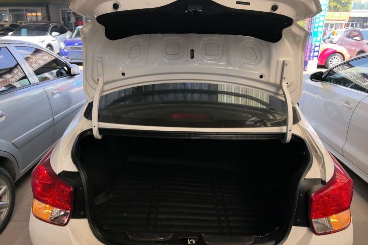 Used Hyundai Verna (older generation) 2017 1.4L Manual Refreshed Version China V Standard Trunk