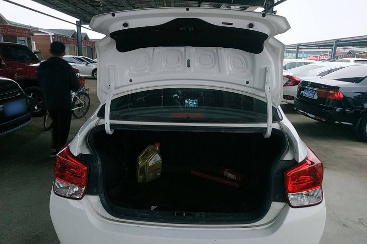 Used Hyundai Verna (older generation) 2017 1.4L Manual Refreshed Version China VI Standard Trunk