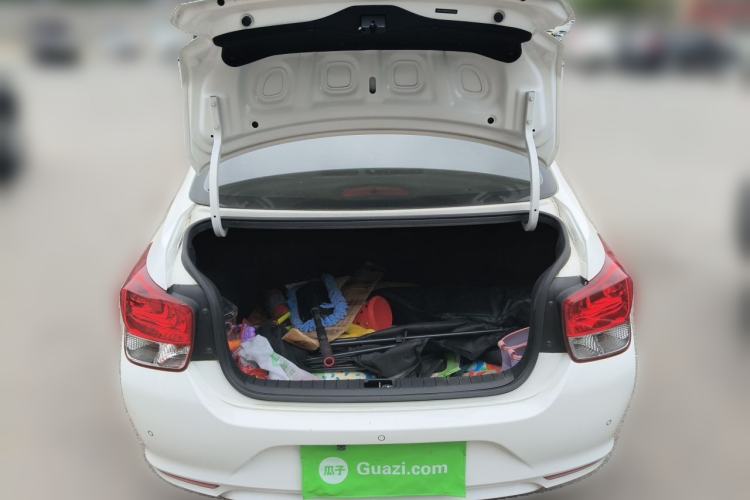 Used Hyundai Verna (older generation) 2017 1.4L Automatic YueXiang Edition China V-standard Trunk