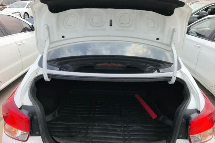 Used Hyundai Verna (older generation) 2017 1.4L Manual Huancai Edition China V Standard Trunk