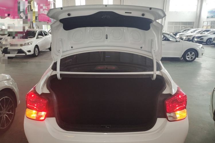 Used Hyundai Verna (older generation) 2017 1.4L Manual Refreshed Version China V Standard Trunk