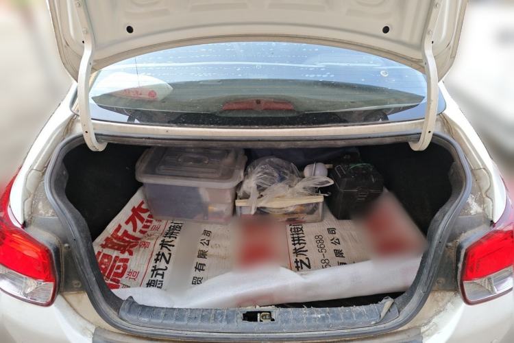 Used Hyundai Verna (older generation) 2017 1.4L Manual Huancai Connected Version China VI Trunk