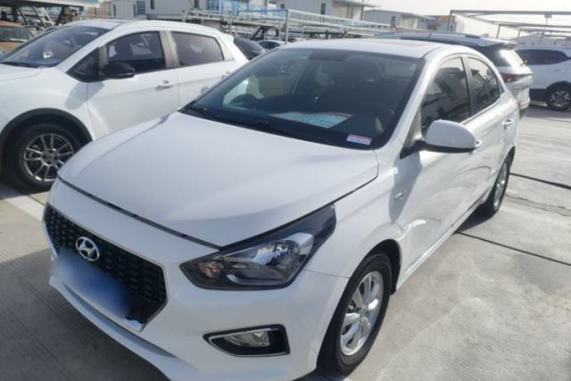 Used Hyundai Verna (older generation) 2017 1.4L Manual Colorful Skyroof Version China V Standard