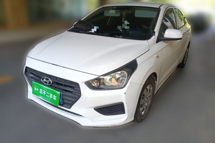Hyundai Verna (older generation) 2017 1.4L Manual Refreshed Version China V Standard مستعملة Guazi used car, China used car export, Used car for sale, Used  cars, Cheapest cars for sale