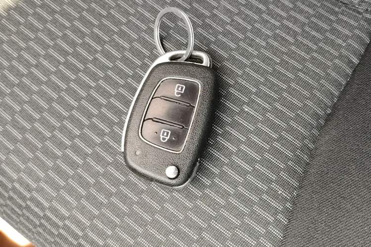 Used Hyundai Verna (older generation) 2017 1.4L Manual Refreshed Version China V Standard Vehicle Key