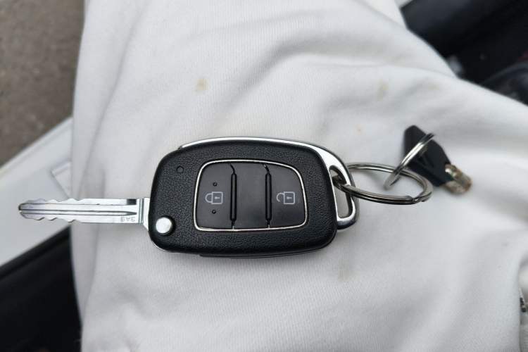 Used Hyundai Verna (older generation) 2017 1.4L Automatic YueXiang Edition China V-standard Vehicle Key