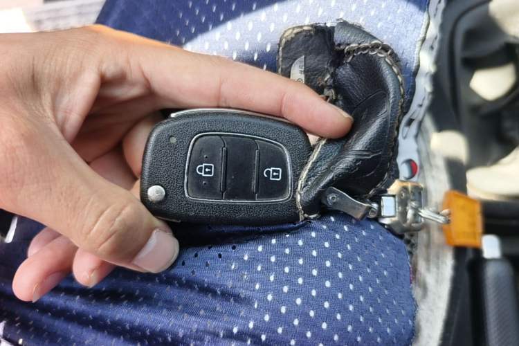 Used Hyundai Verna (older generation) 2017 1.4L Manual Refreshed Version China V Standard Vehicle Key