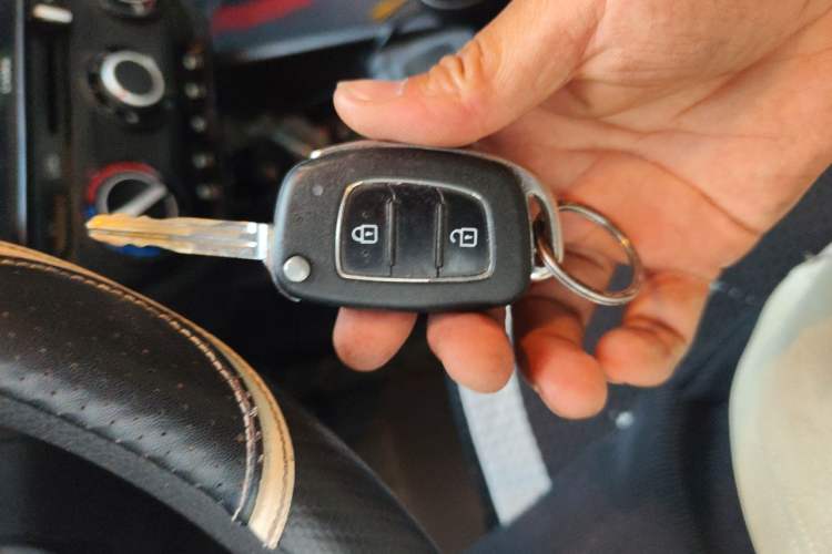 Used Hyundai Verna (older generation) 2017 1.4L Manual Refreshed Version China V Standard Vehicle Key