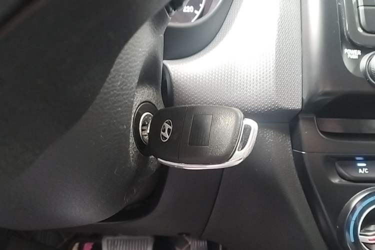 Used Hyundai Verna (older generation) 2017 1.4L Automatic YueXiang Edition China VI Standard Vehicle Key