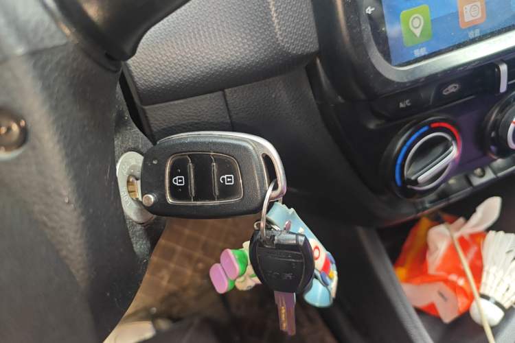 Used Hyundai Verna (older generation) 2017 1.4L Manual Refreshed Version China V Standard Vehicle Key