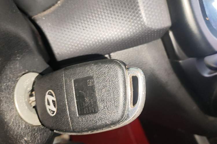 Used Hyundai Verna (older generation) 2017 1.4L Manual Refreshed Version China V Standard Vehicle Key