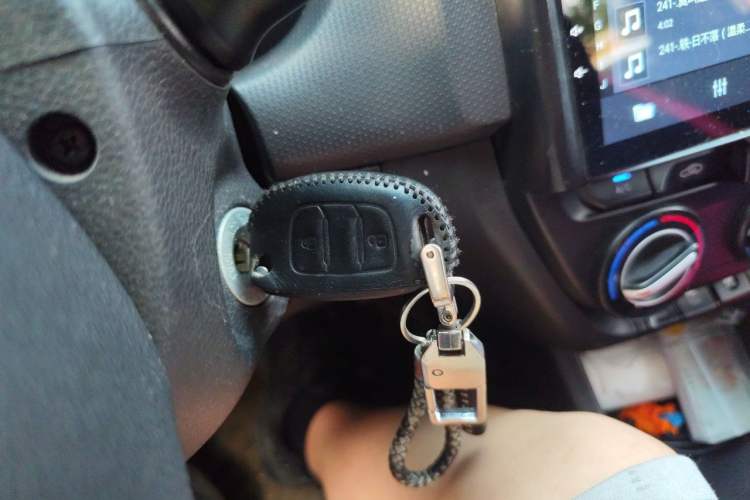 Used Hyundai Verna (older generation) 2017 1.4L Manual Refreshed Version China V Standard Vehicle Key