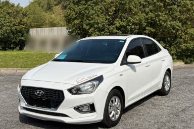 Used Hyundai Verna (older generation) 2017 1.4L Manual Colorful Skyroof Version China V Standard