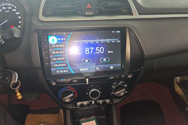 Used Hyundai Verna (older generation) 2017 1.4L Automatic YueXiang Edition China V-standard Audio And AC Panel