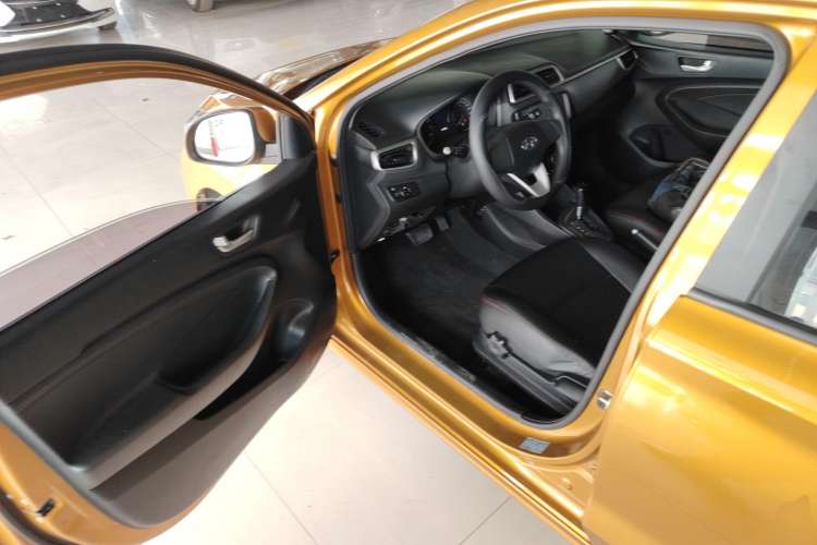 Used Hyundai Verna (older generation) 2017 1.4L Automatic YueXiang Edition China V-standard Driver Seat