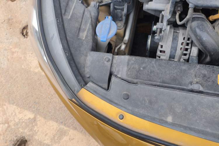 Used Hyundai Verna (older generation) 2017 1.4L Automatic YueXiang Edition China V-standard Engine Bay Right